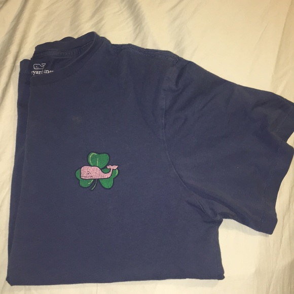 Navy blue St. Patrick’s Day Vineyard Vines shirt - Picture 1 of 3